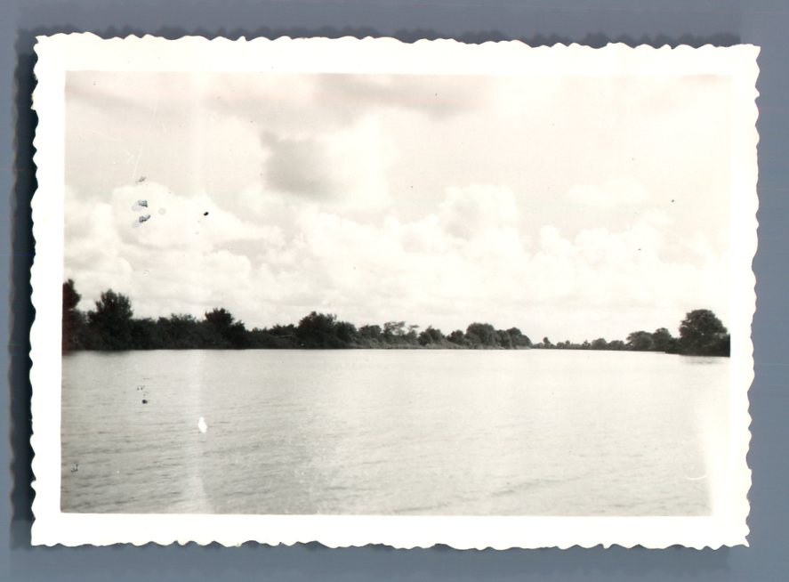 Galdin, France, Le Petit Rhône vers St Gillies sur le Bac de Sauvage (Gard) Photographie originale / Original photograph [ ] [Hardcover]