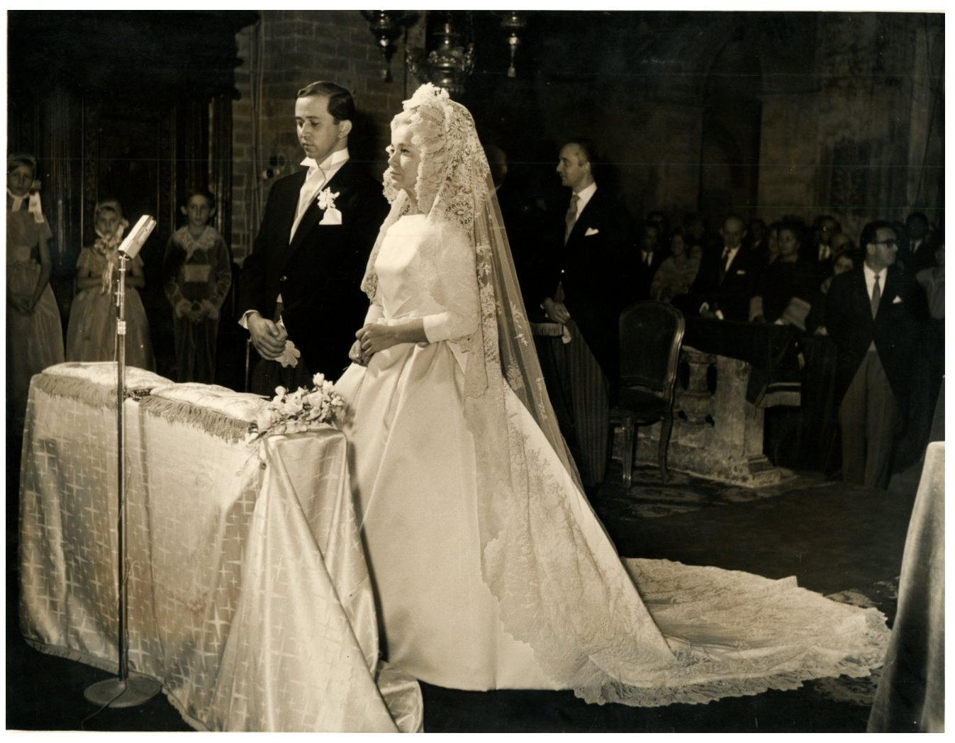 Italia, Chiaravalle, Matrimonio Giansevero Fila con Ingeborg Ferro by Photographie originale / Original photograph: (1964) Photograph | photovintagefrance