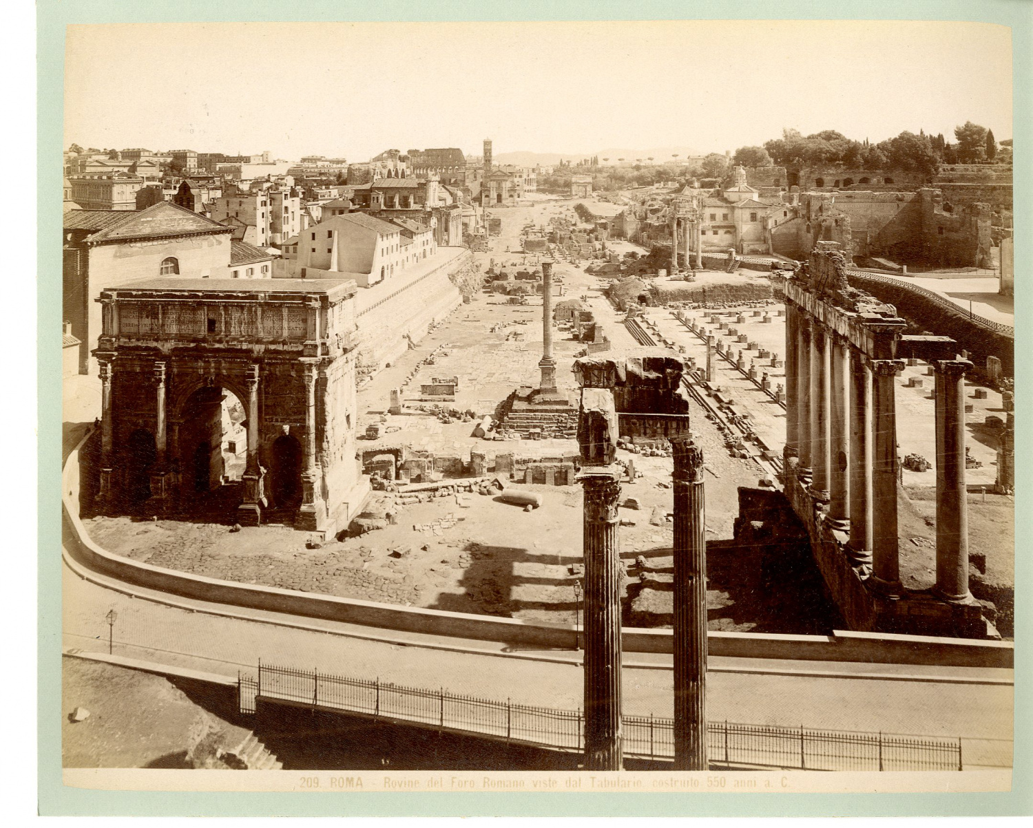 Italie, Roma, Rovine del Foro Romano viste dal Tabulario by ...