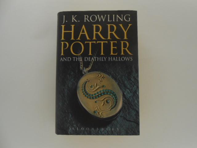 Harry Potter and the Deathly Hallows by Rowling, J. K.: Near Fine Hard