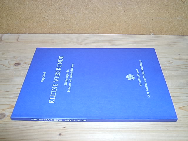 Kleine Verskunde. Einführung in den deutschen und romanischen Vers. - Blank, Hugo.