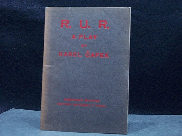 U.　LUTSCHAK　ROBOT)　R.　BOOKS　IN　EDITION.　FIRST　R.(ROSSUM'S　PAPERBACK　UNIVERSALS　by　WRAPS　VG+　CAPEK,　KAREL:　JOHN