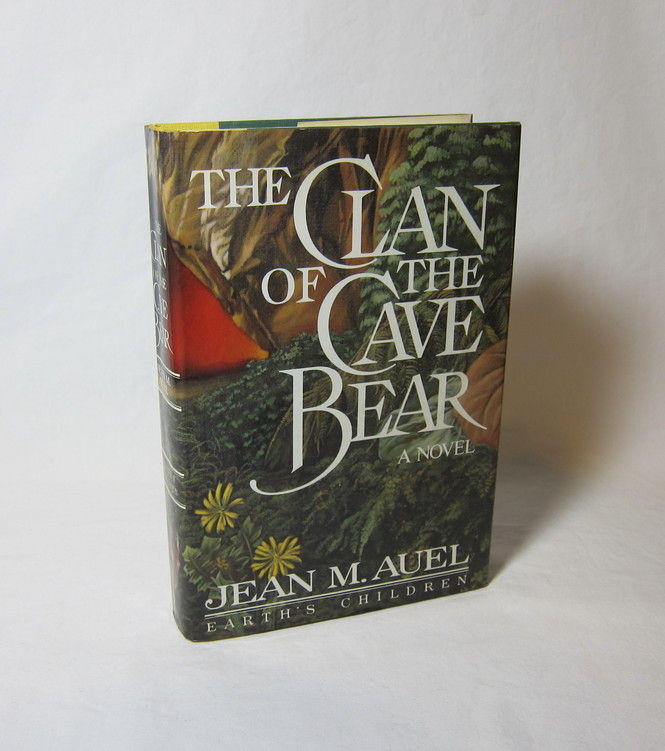 The Clan of the Cave Bear by Jean M. Auel: Very good Hardcover (1980 ...