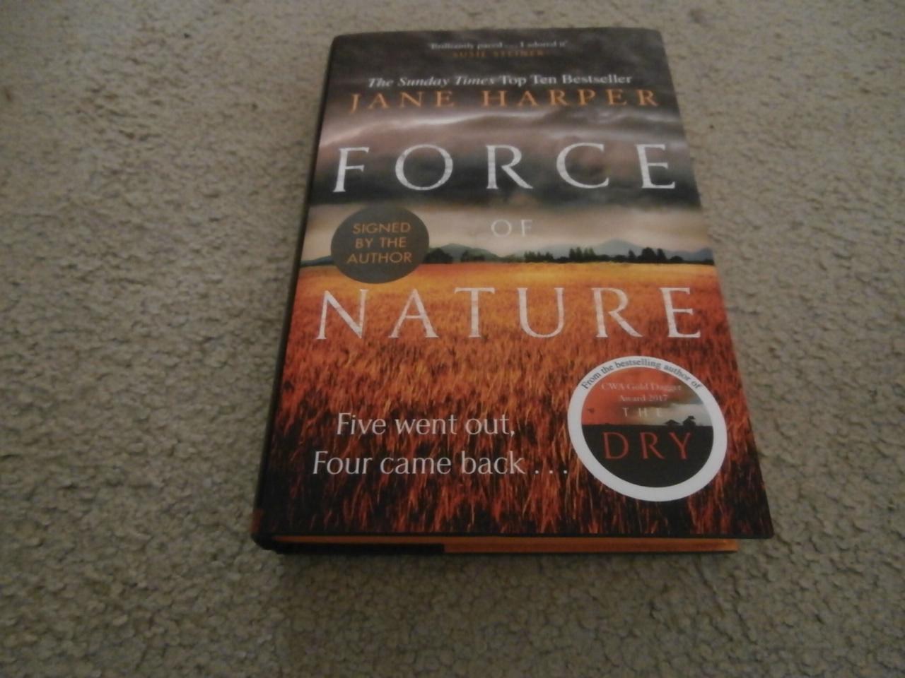 FORCE OF NATURE: SIGNED UK EXCLUSIVE FIRST EDITION HARDCOVER von Jane
