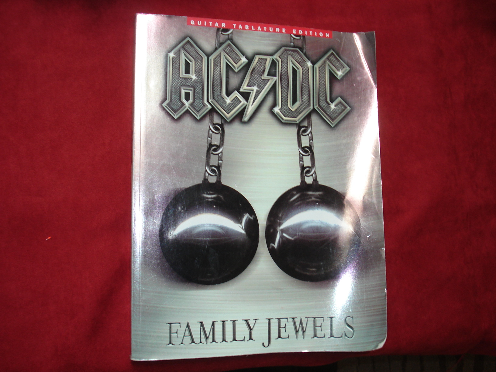 AC/DC. Family Jewels. Guitar Tablature Edition. by (AC/DC).: Soft cover ...