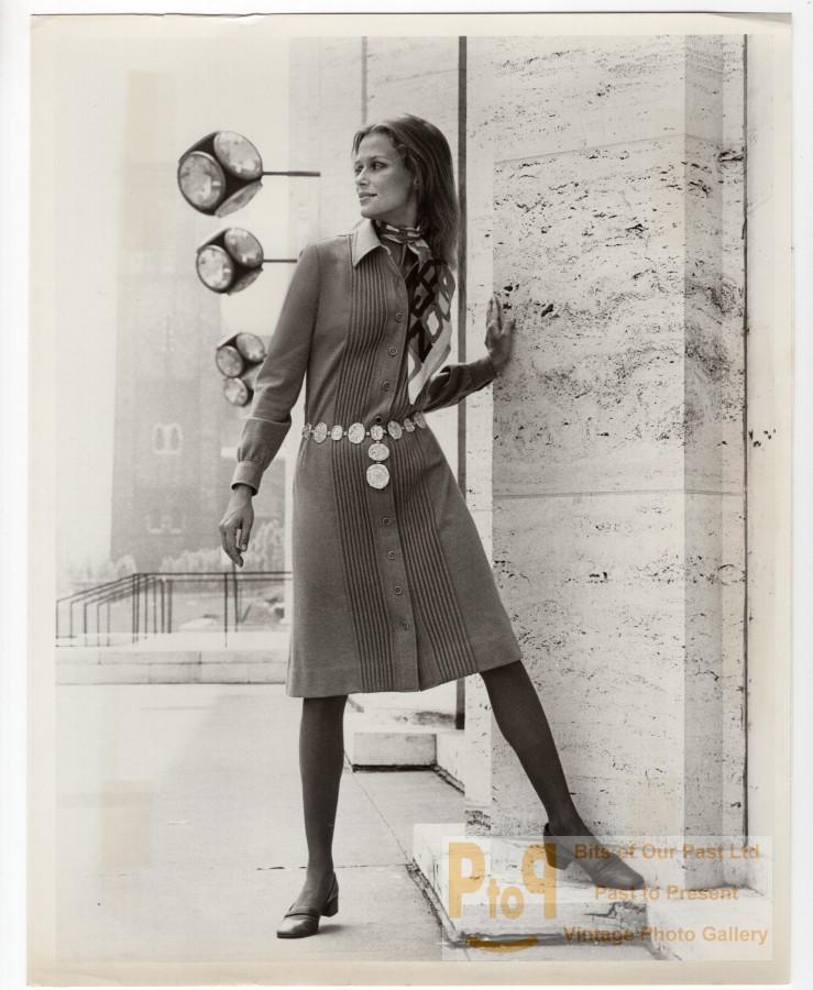 Small Adele Martin 60/'s Mod Dress Vintage 1960/'s Belted Shirt Dress S