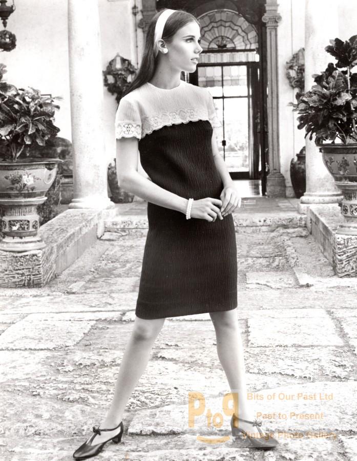 USA 1960's Women Fashion Gay Gibson Crepe Dacron Dress old Photo [ ]