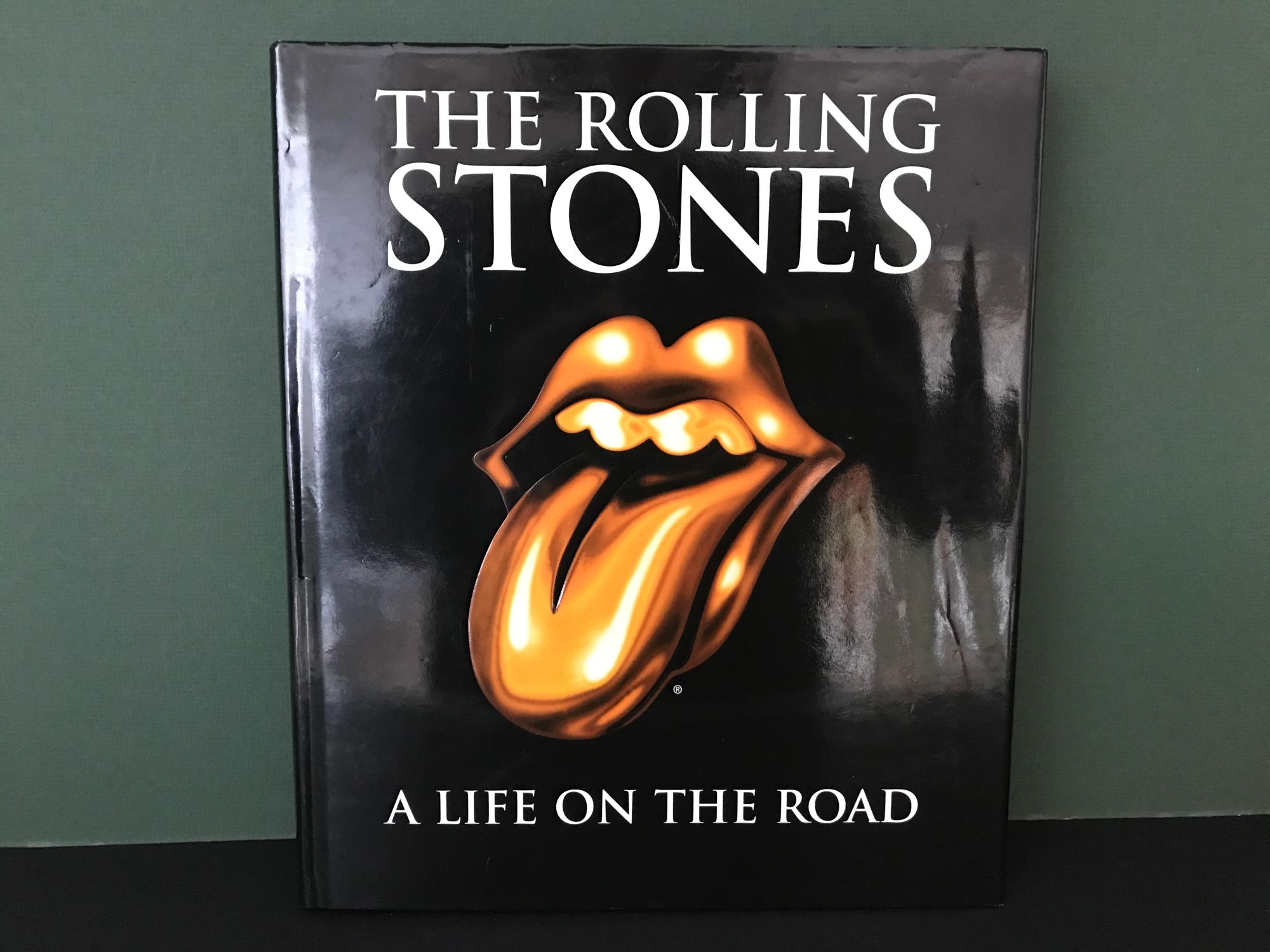Книга stoned. Книга Роллинг стоунз. Life Stone. The Rolling Stones - get yer ya-ya's out! 40th Anniversary booklet.
