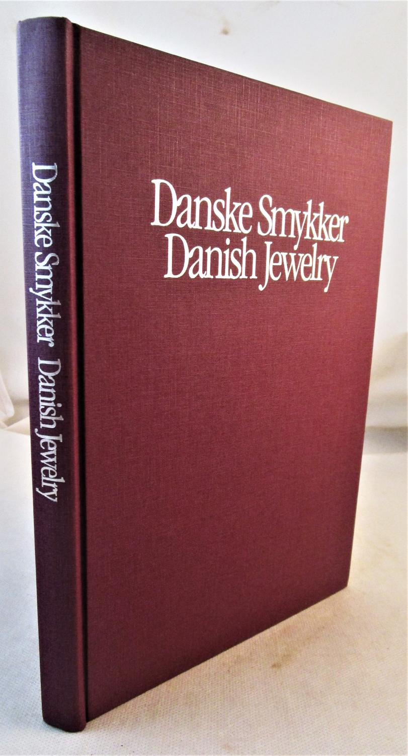 Danske Smykker: Danish Jewelry by Near Fine (1990) | Panoply Books