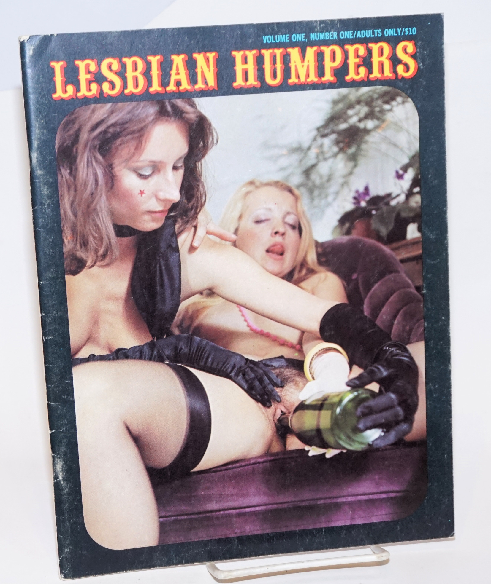 Lesbian humpers