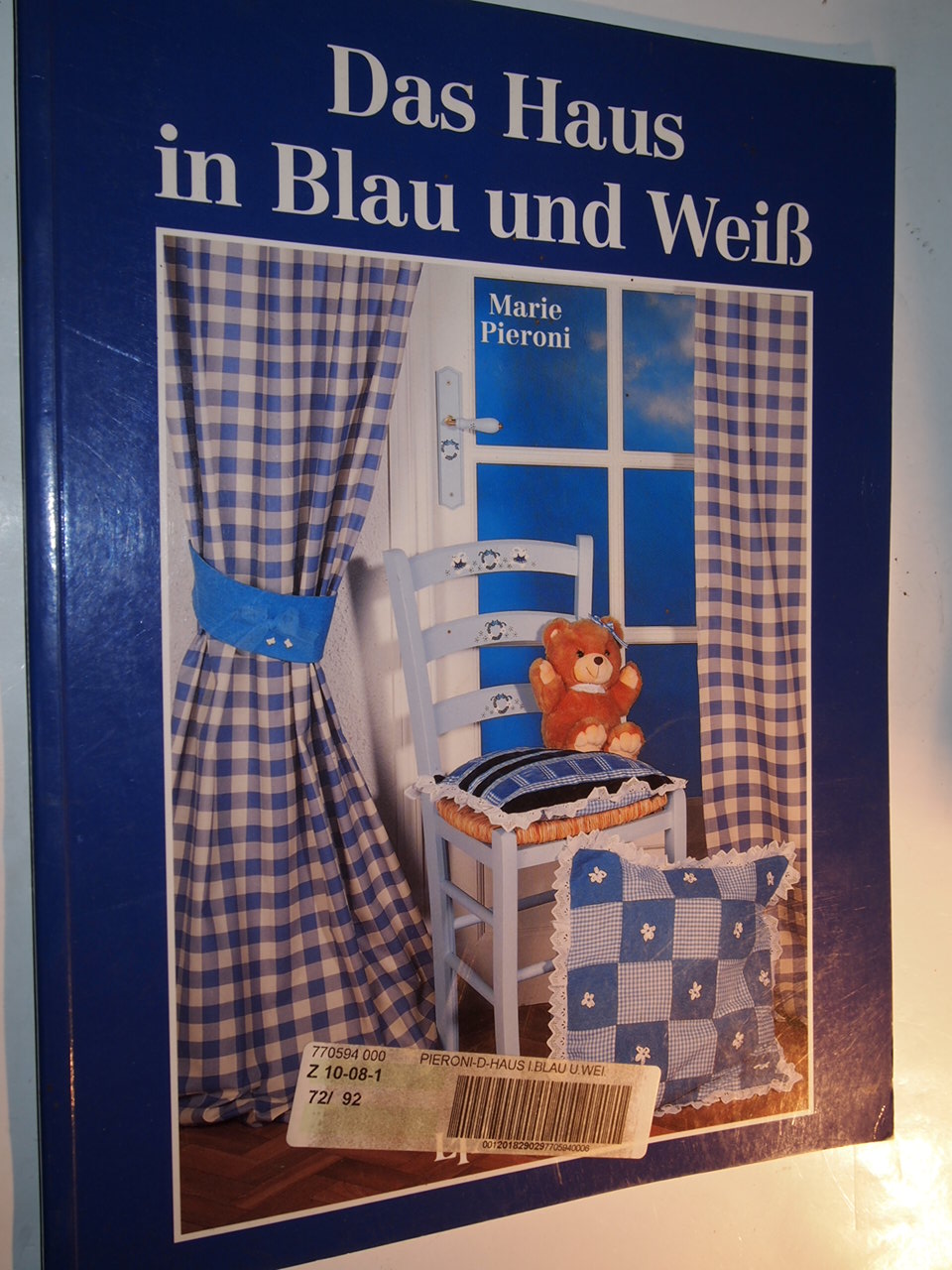 Das Haus in Blau und Weiß. - Pieroni, Marie