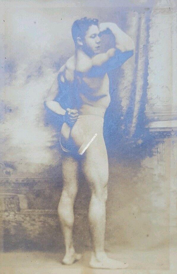 Retro Nudist Gallery - ANTIQUE VINTAGE ARTISTC NUDE DUDE YOUNG MUSCLE MAN PHYSIQUE HUNK GAY INT  PHOTO: Photograph | 21 East Gallery