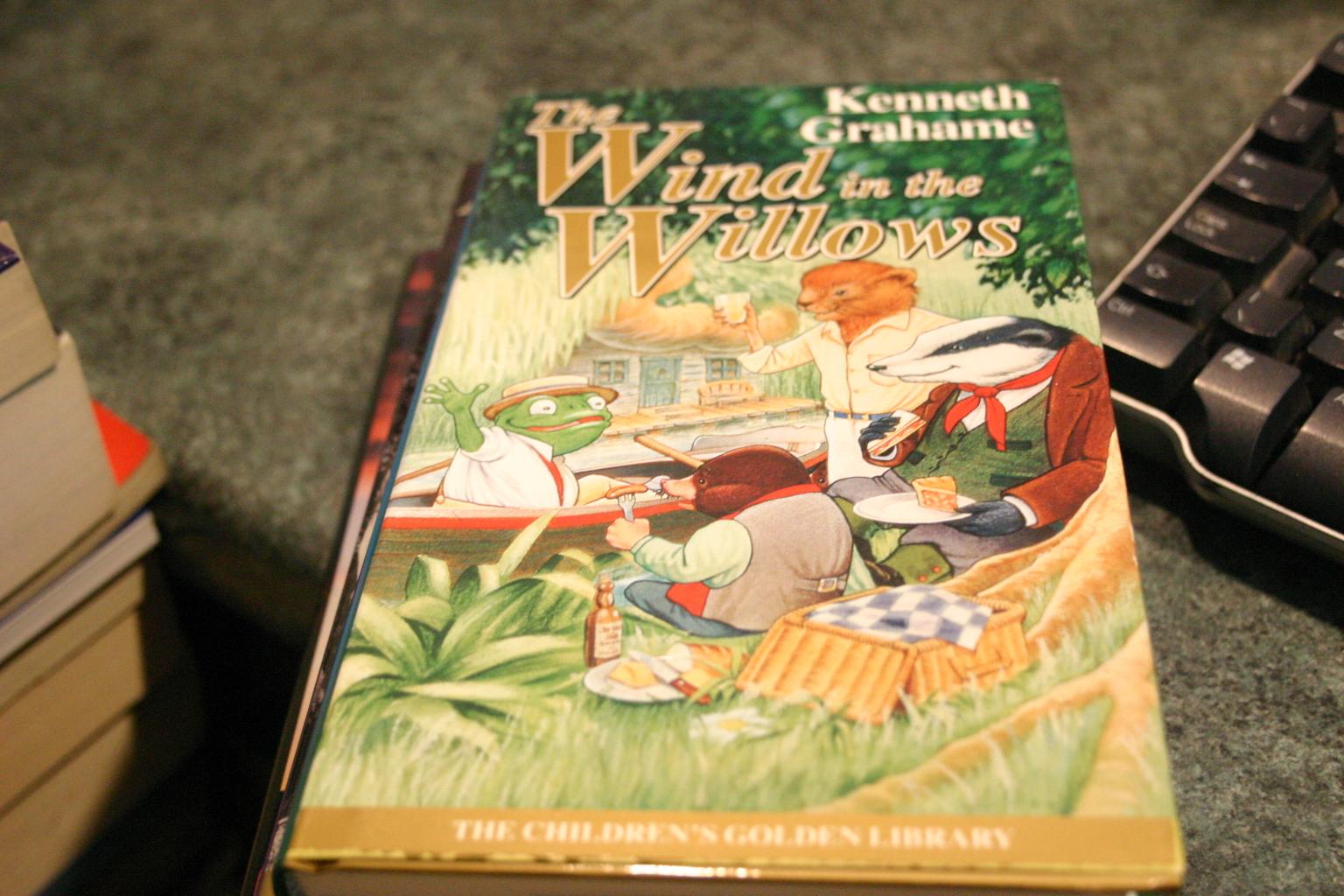 The Wind In The Willows by Kenneth Grahame: Very Good Hardcover (2004