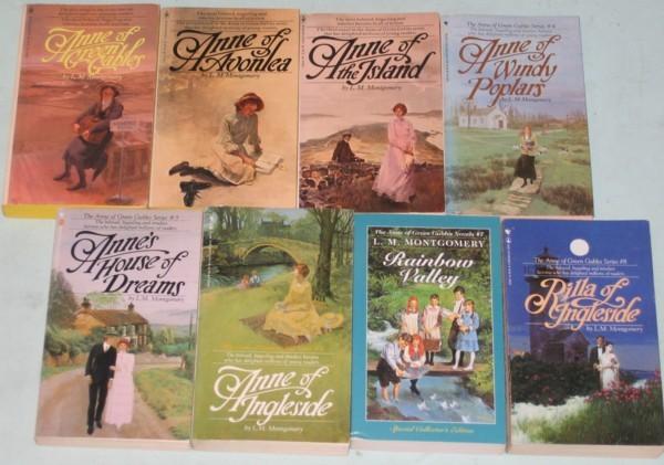 Anne of Green Gables set: book 1 - Anne of Green Gables; vol 2 - Anne of Avonlea; vol 3 - Anne of the Island; vol 4 - Anne of Windy Poplars; vol 5 - Anne's House of Dreams; vol 6 - Anne of Ingleside; vol 7 - Rainbow Valley; vol 8 - Rilla of Ingleside; - Montgomery, L. M. (Lucy Maud)