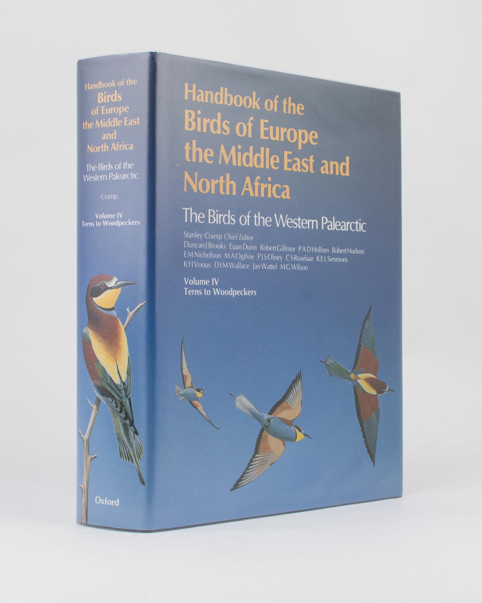 Handbook of the Birds of Europe, the Middle East and North Africa. The Birds of the Western Palearctic. Volume IV. Terns to Woodpeckers CRAMP, Stanle