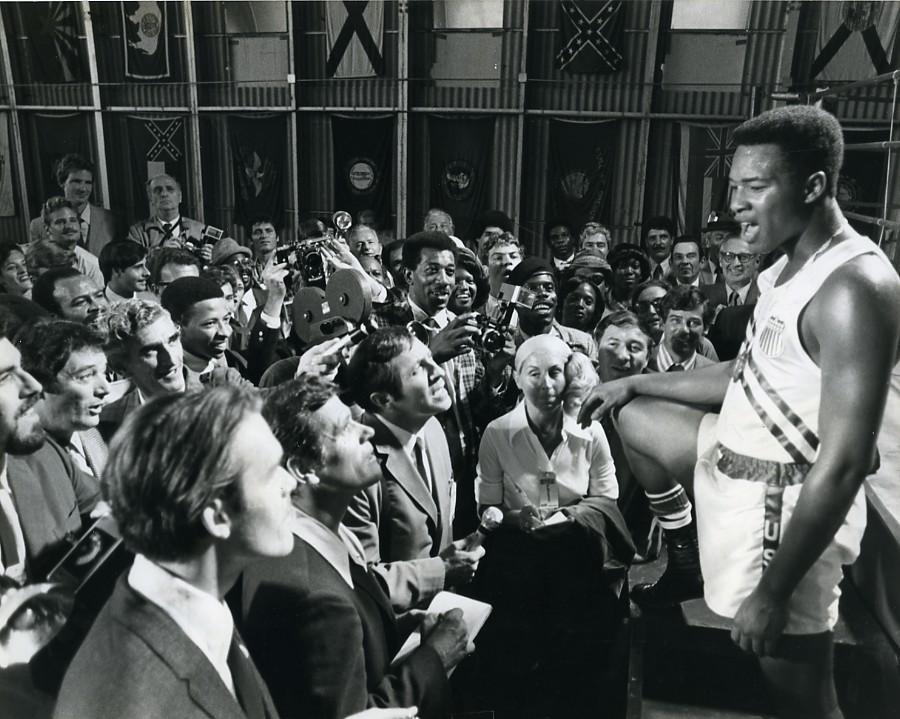 Usa Sports Cassius Clay In The Greatest Muhammad Ali Old Photo 1977 Von Anonymous Fotografie Bits Of Our Past Ltd