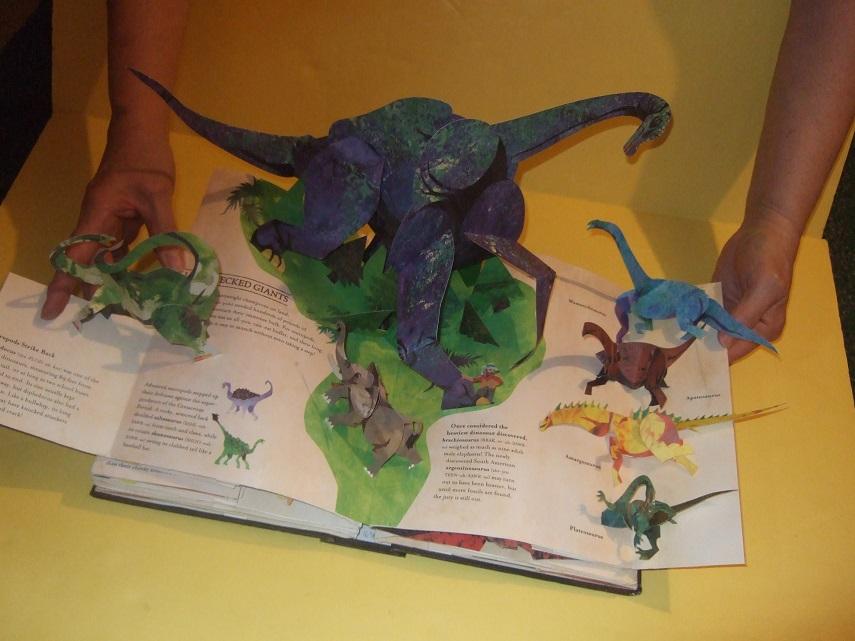 Encyclopedia Prehistorica: DINOSAURS -by Robert Sabuda / Candlewick Press Pop-Up Book ( Popup