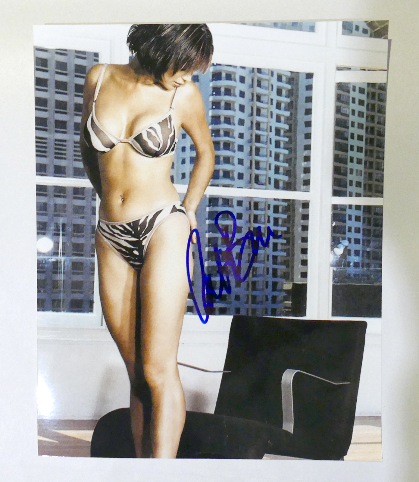 CATHERINE BELL AUTOGRAPHED SIGNED A4 PP POSTER PHOTO PRINT 19 