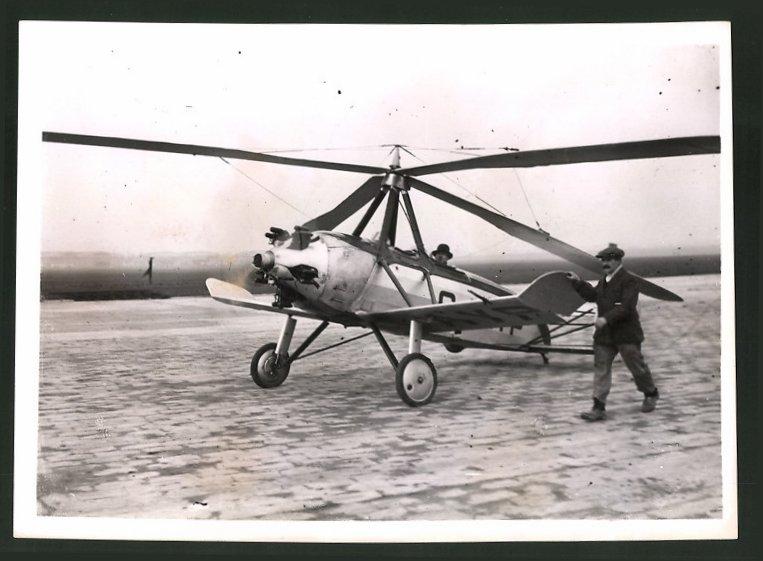 Fotografie Keystone Gyrokopter Tragschrauber Fliegt London Paris Pilot Mr Brie Nach Der Landung In Le Bourget Fotografie Bartko Reher
