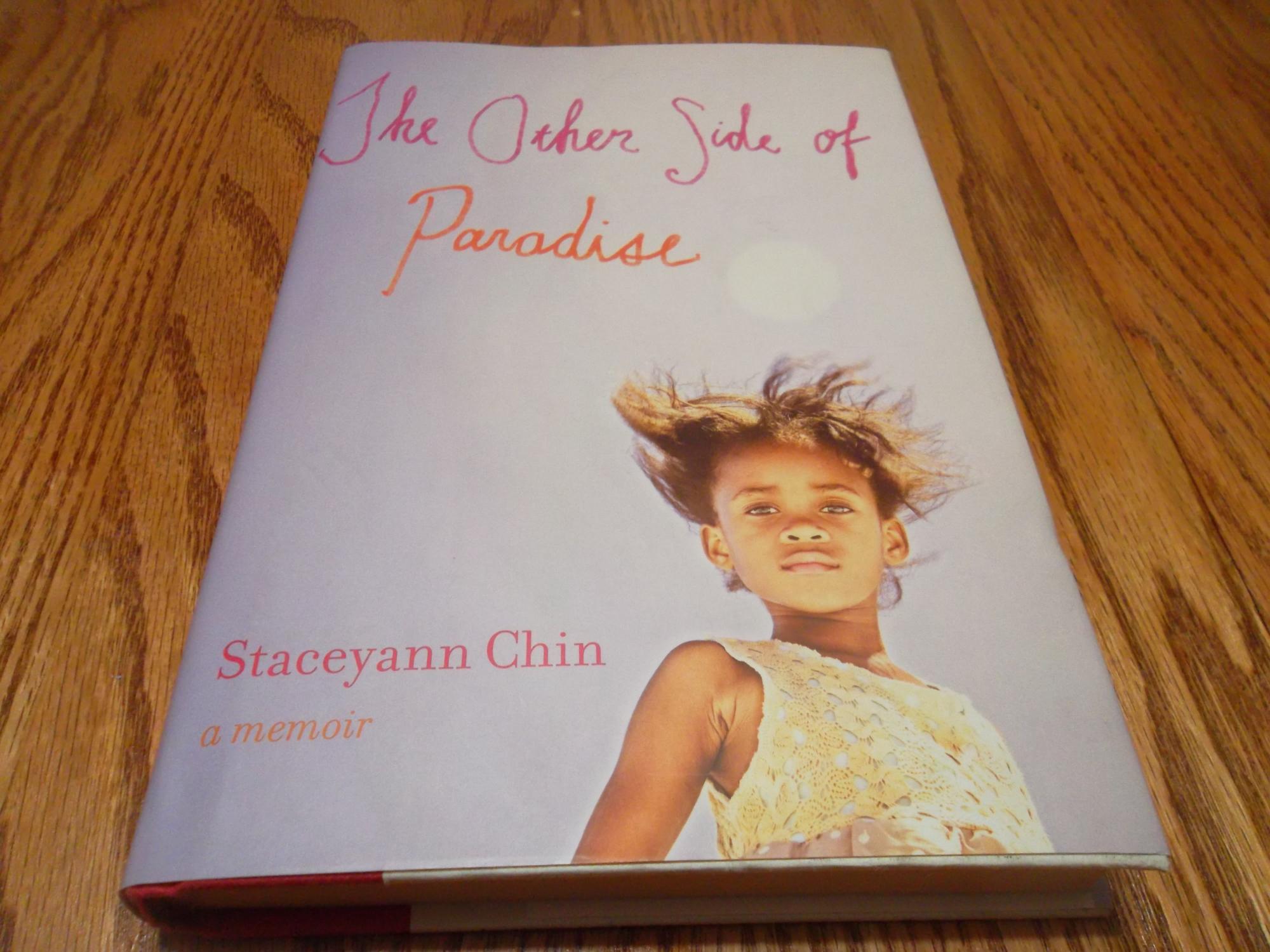 Good　Staceyann　Eastburn　Signed　Very　The　Hardcover　A　Books　First　Side　by　Chin:　Other　(2009)　Memoir　Edition.,　of　Author(s)　Paradise:　by