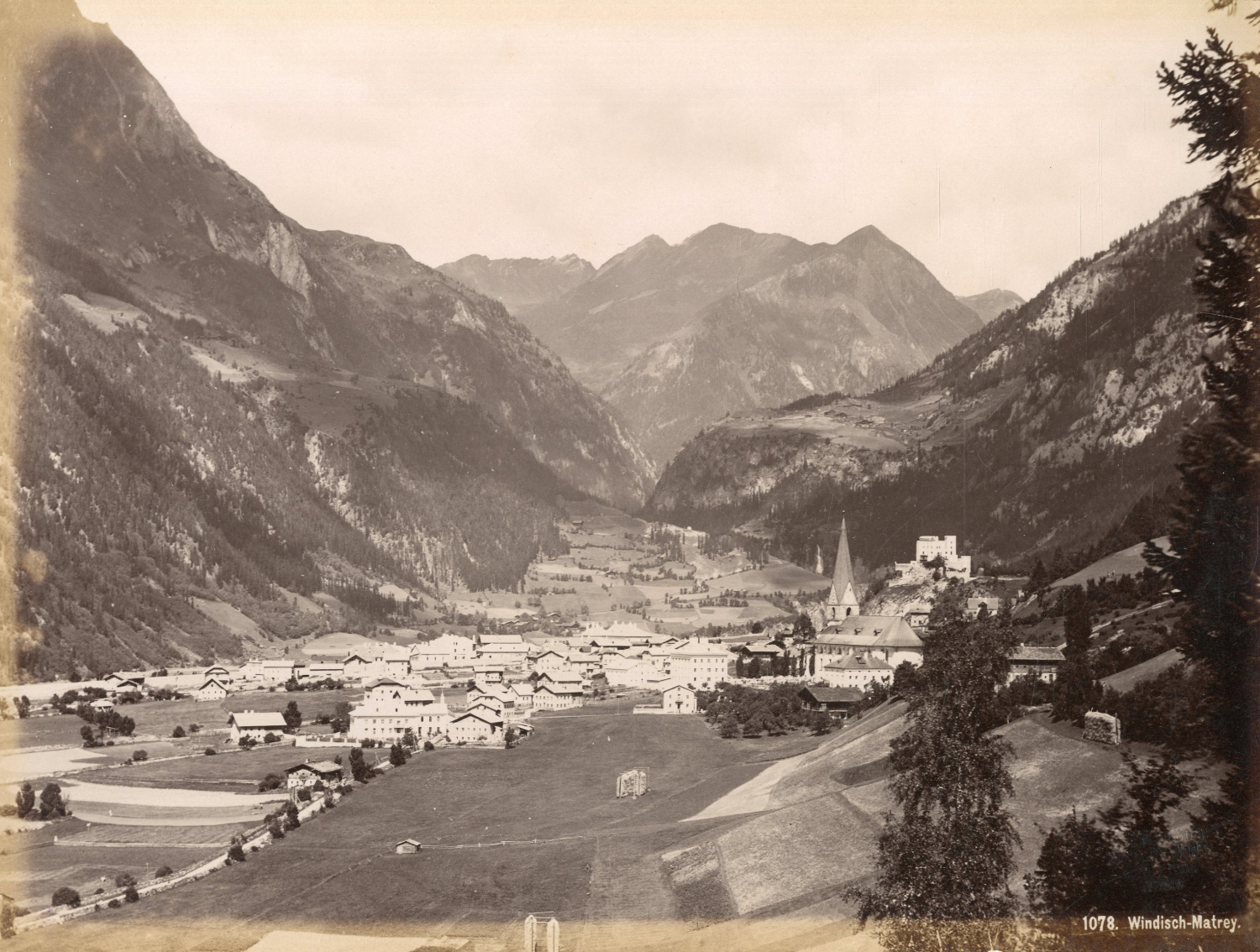 Autriche, Windisch-Matrey, ville du Tyrol, vue panoramique - Photographie originale / Original photograph