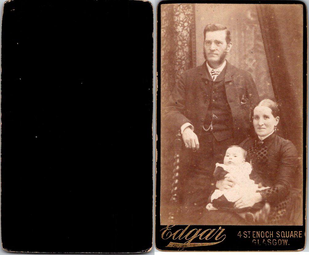 Edgar Glasgow Couple Posant Avec Un Bebe By Photographie Originale Original Photograph 10 Photograph Photovintagefrance