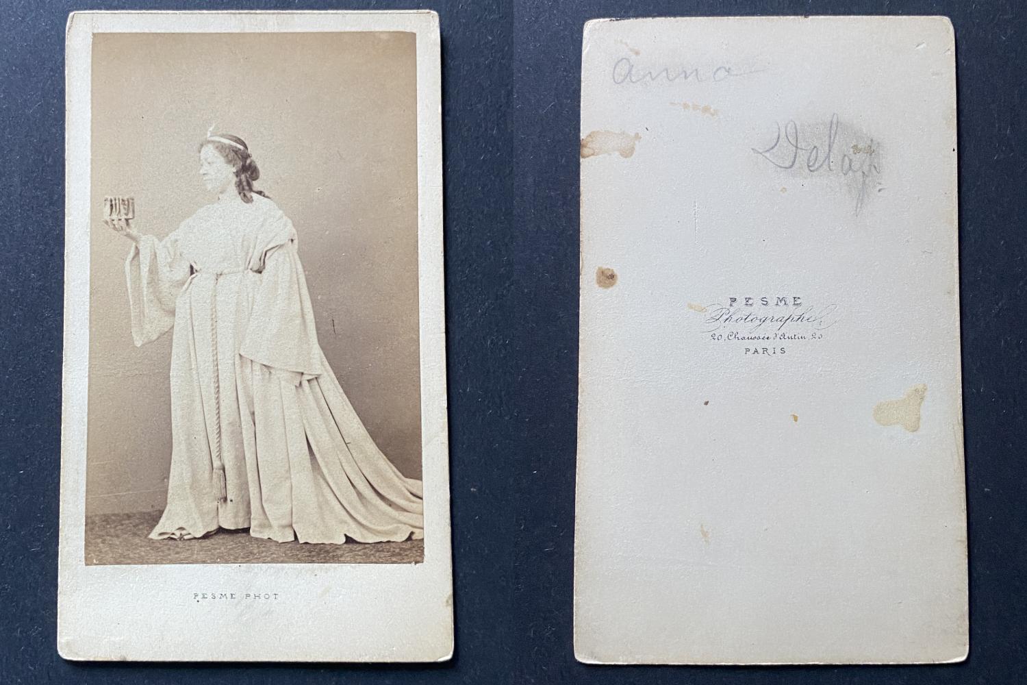 Pesme, Paris, La comédienne Anna Delagh en costume de théâtre antique, circa 1860 Photographie originale / Original photograph [ ]