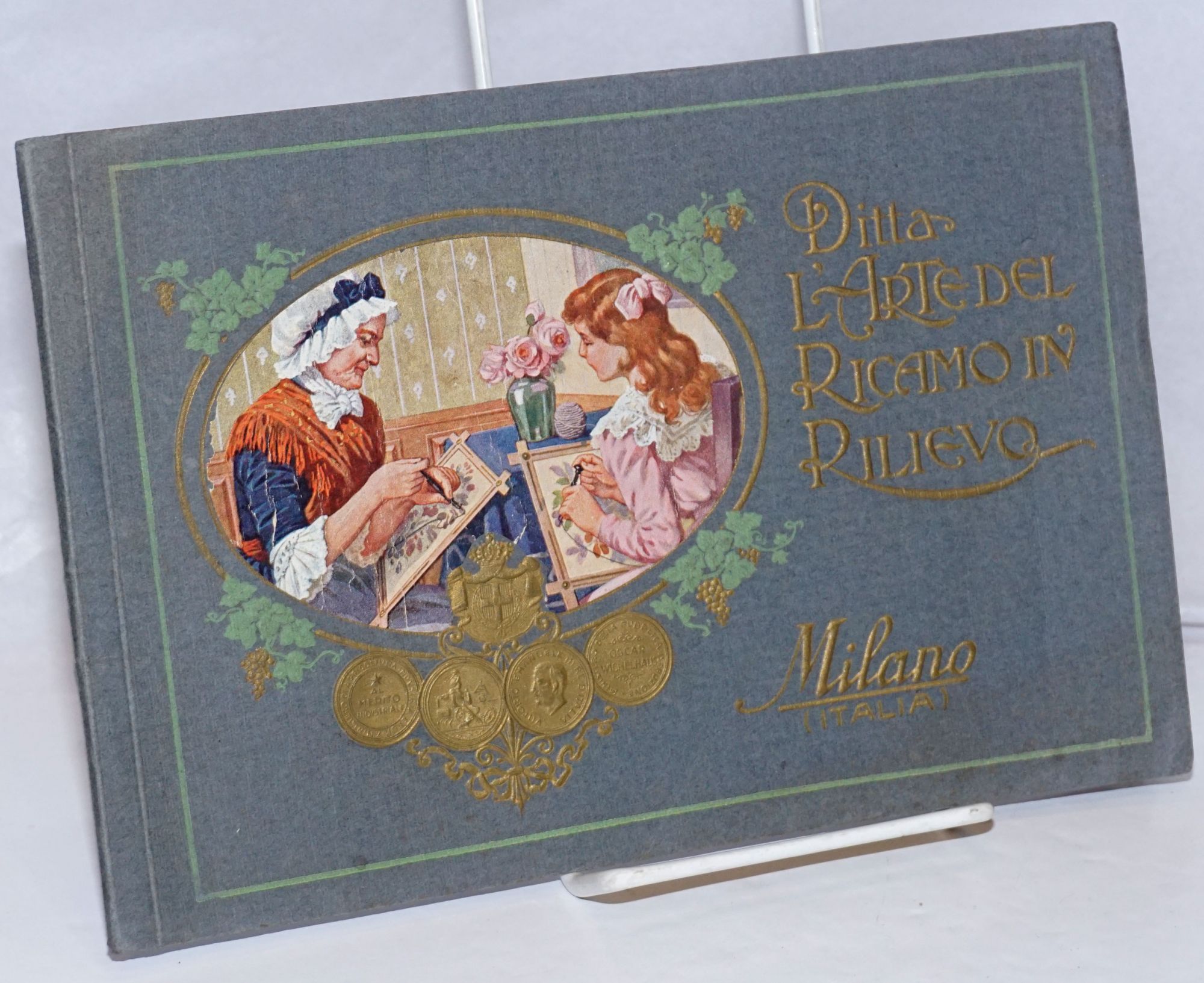 Ditta L'Arte del Ricamo in Rilievo von 