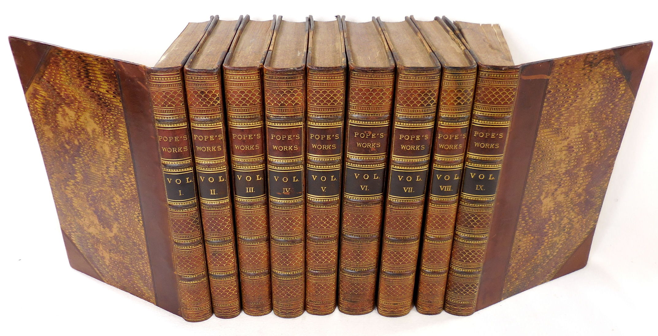 The Works of Alexander Pope Esq. In Nine Volumes Complete. With His Last Corrections, Additions and Improvements;. Together with the Commentaries and Notes of Mr. Warburton - Pope, Alexander (1688-1744). Commentaries and Notes by Warburton