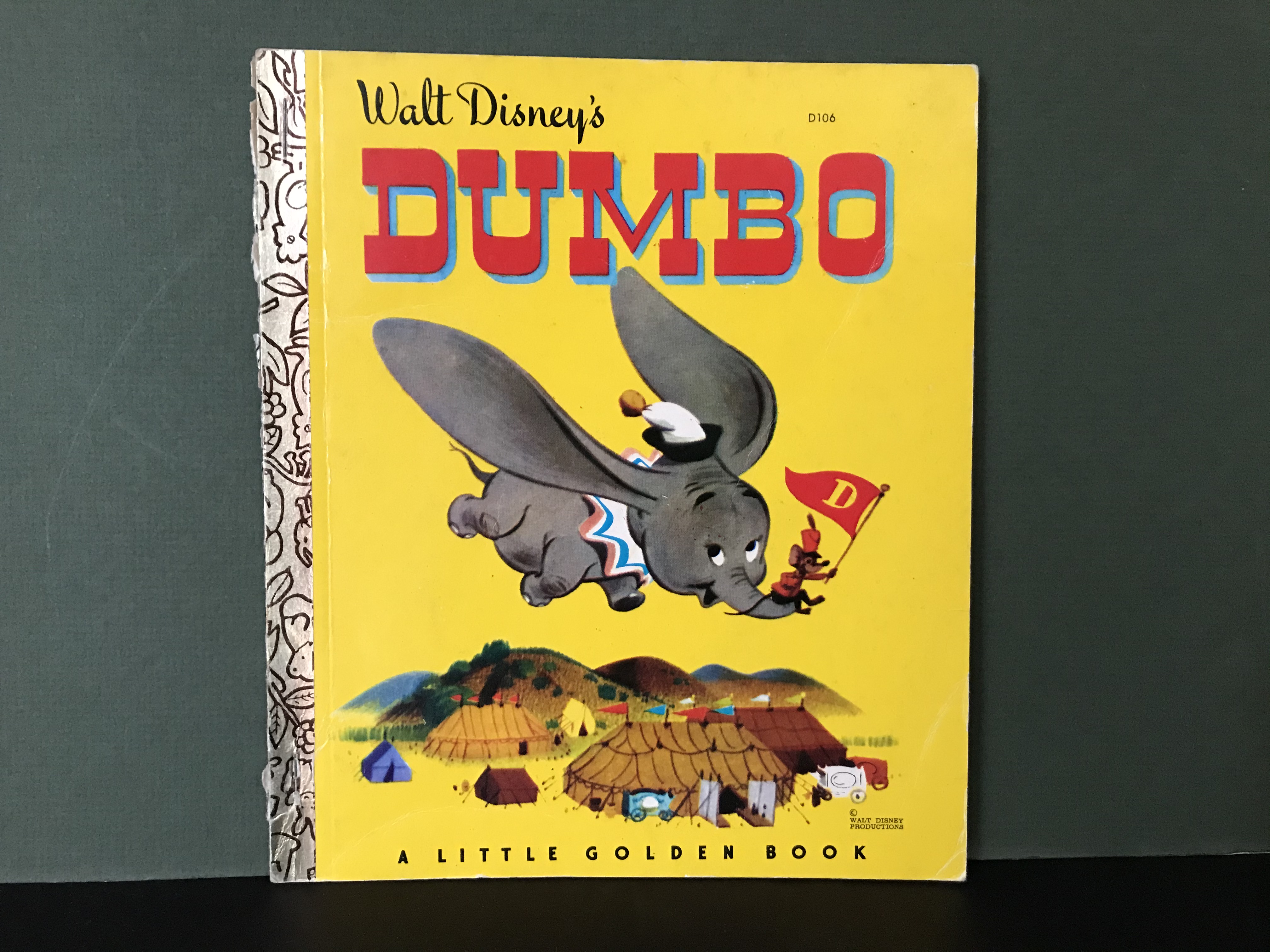 Walt Disney's Dumbo (A Little Golden Book) - Disney, Walt