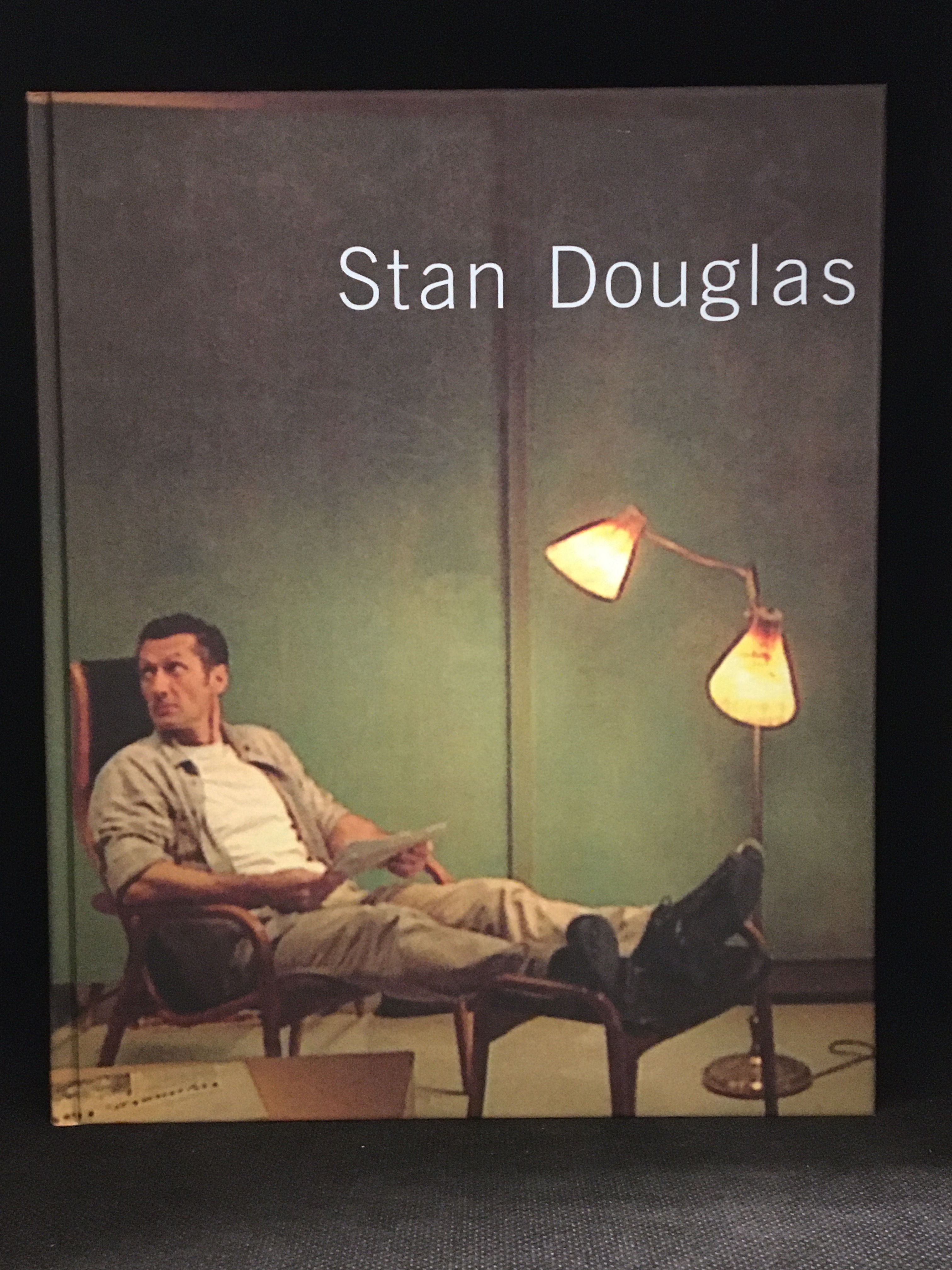 Stan Douglas (Photographs of Douglas, Stan.) - Douglas, Stan (Edited by Catherine Bennett; Mary Anne Moser.)