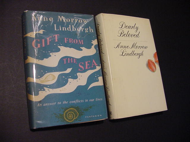Gift From The Sea by Lindbergh, Anne Morrow: Very Good + Hard Cover