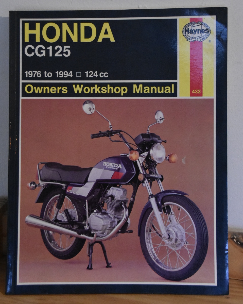 Honda CG125 (1976 to 1994) Owner's Workshop Manual (Haynes Owners Workshop Manuals) - Shoemark, Pete; Churchill, Jeremy