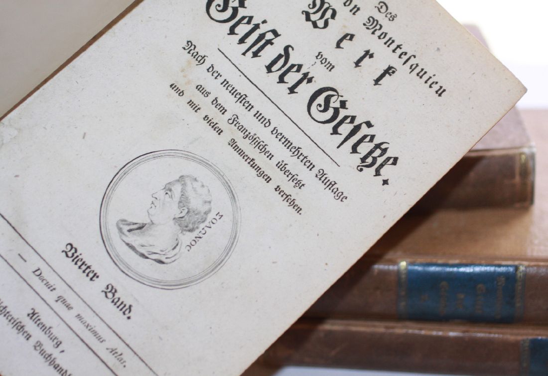 Montesquieu Vom Geist Der Gesetze Des Herrn von Montesquieu Werk vom Geist der Gesetze. - [4 Bände