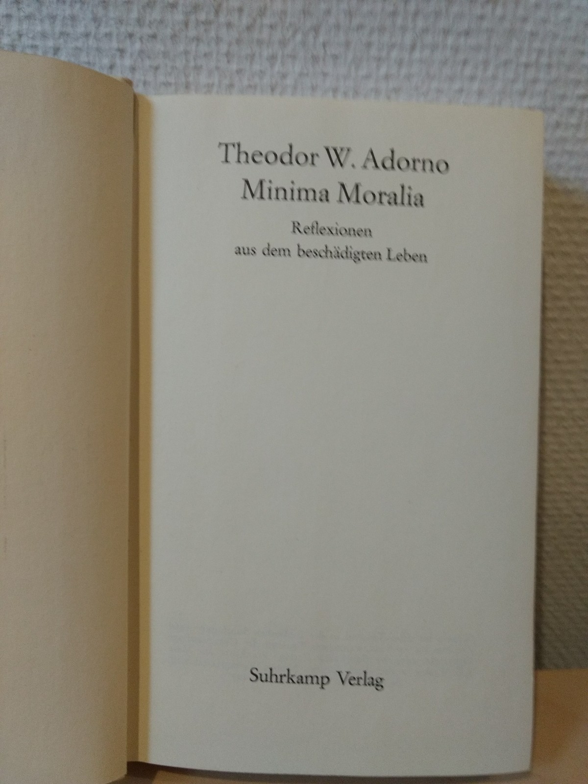 minima moralia reflexionen aus von adorno ZVAB