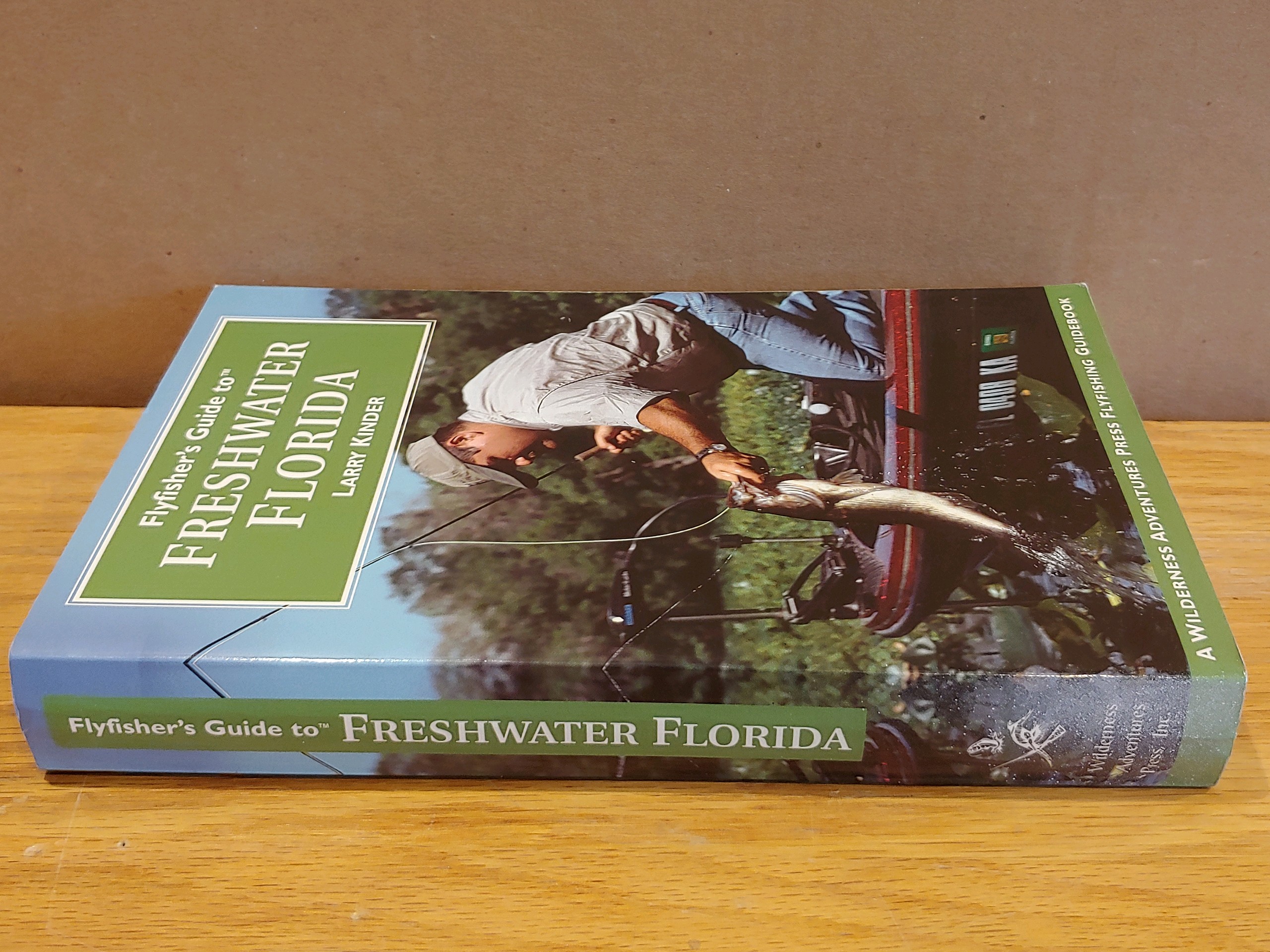 Flyfisher's Guide to Freshwater Florida (