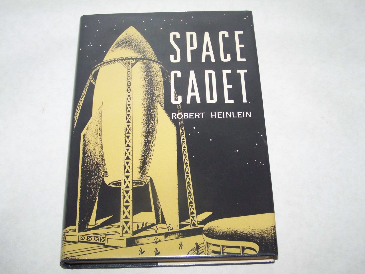 Space Cadet by Robert A. Heinlein: Very Good Hardcover (1948) 1st Edition  mclinhavenbooks [IOBA]