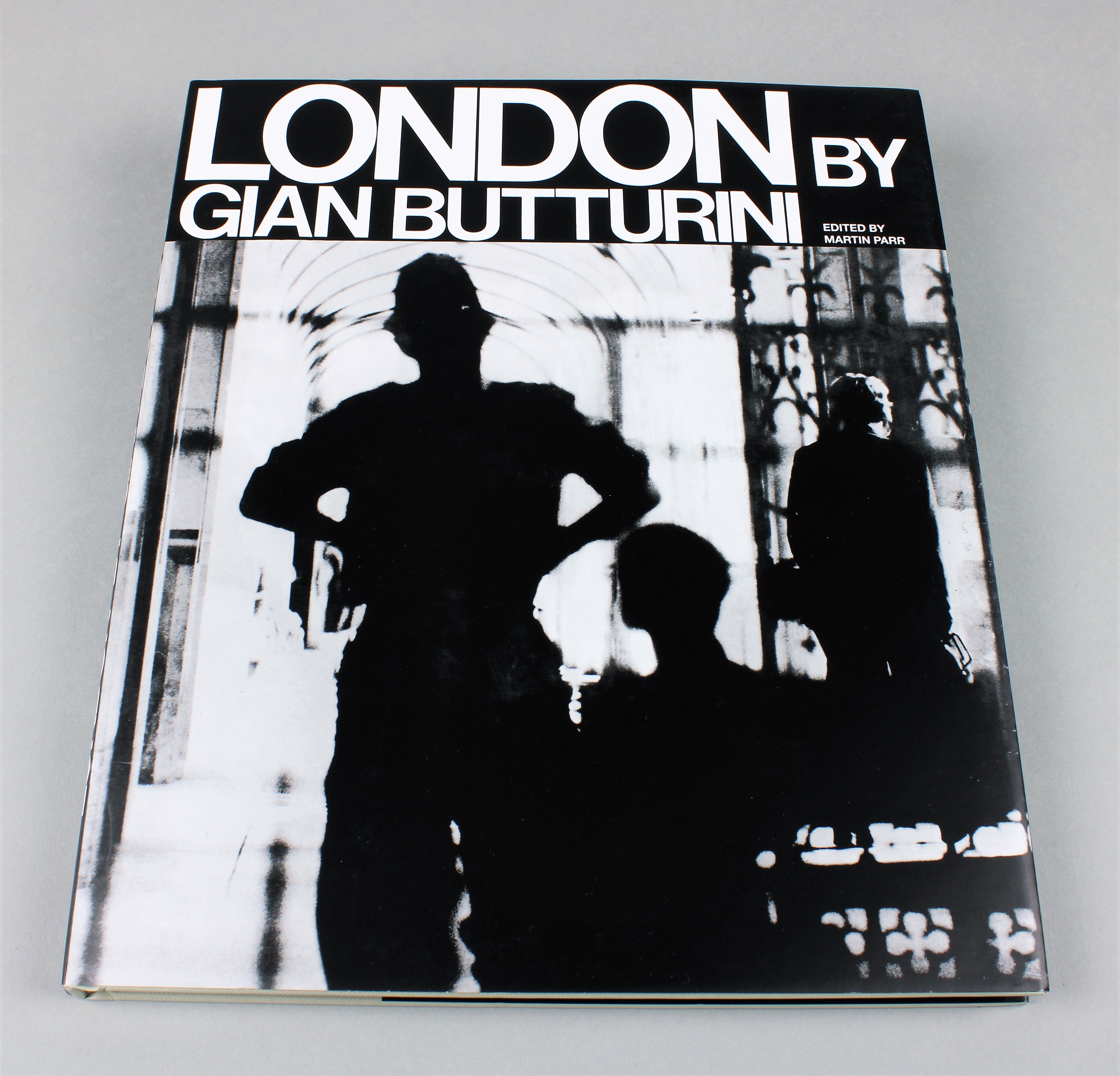 SAVE THE BOOK! LONDON by Gian Butturini Edited by Martin Parr  DAMIANI 2017 