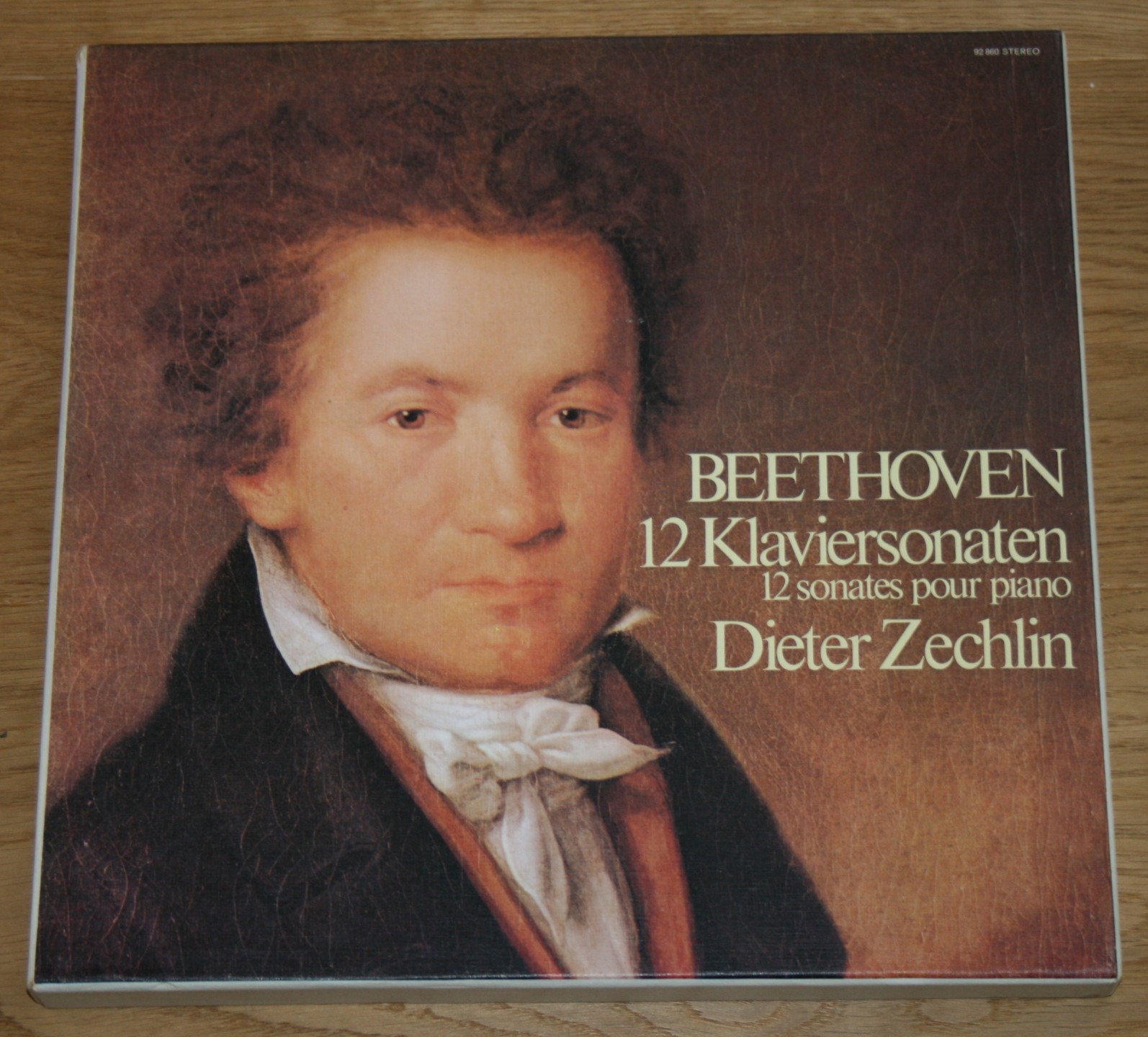 4 LP-Box: BEETHOVEN. 12 Klaviersonaten. Dieter Zechlin. Schallplatten  Vinyl. by Beethoven, Ludwig van:: Gut 12" LP | Antiquariat Gallenberger