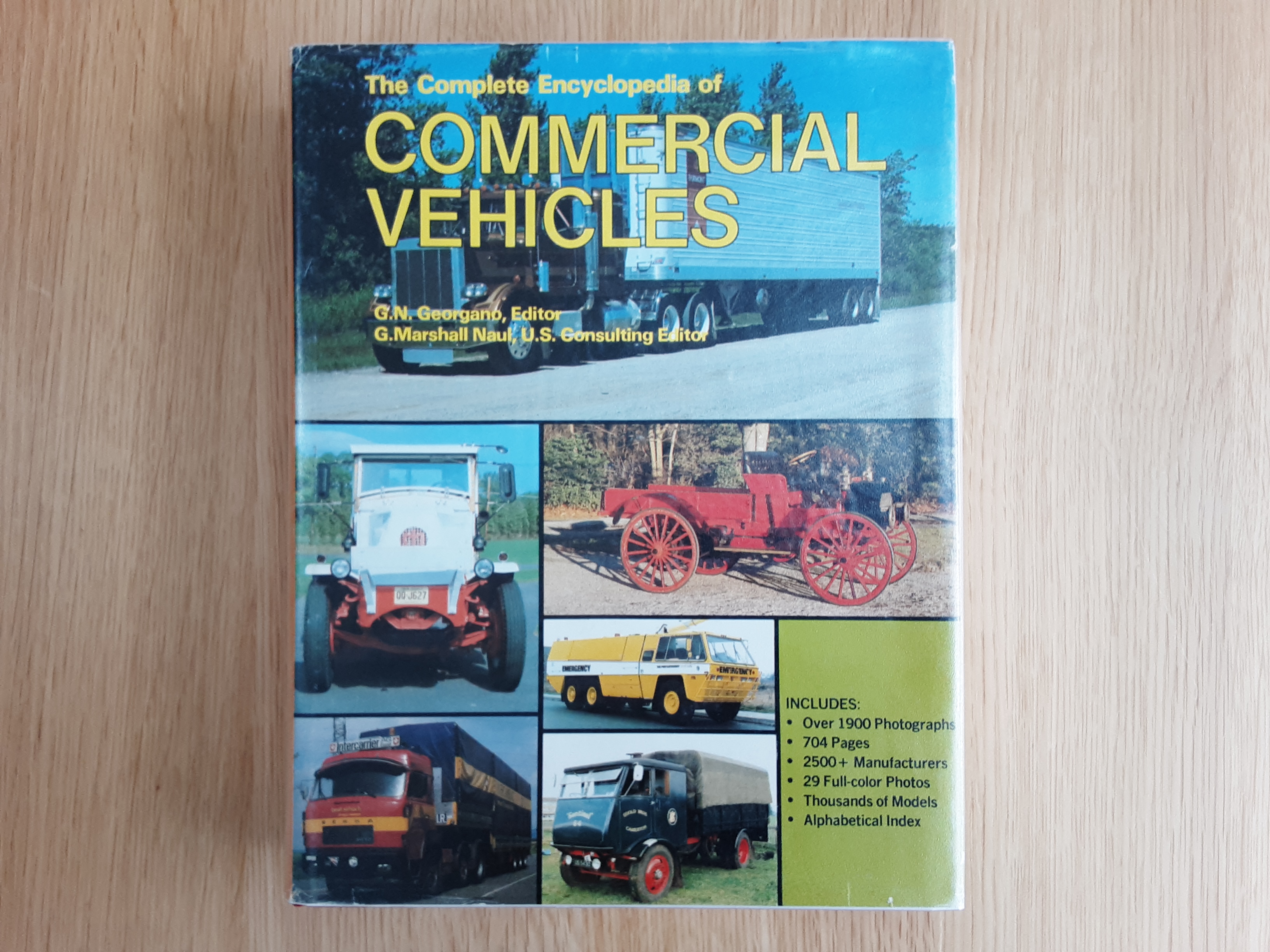 The Complete Encyclopedia of Commercial Vehicles - Georgano, George