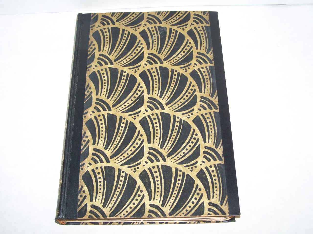 The Girl With The Golden Eyes by Honore De Balzac: Near Fine Hardcover  (1928) 1st Edition | mclinhavenbooks [IOBA]