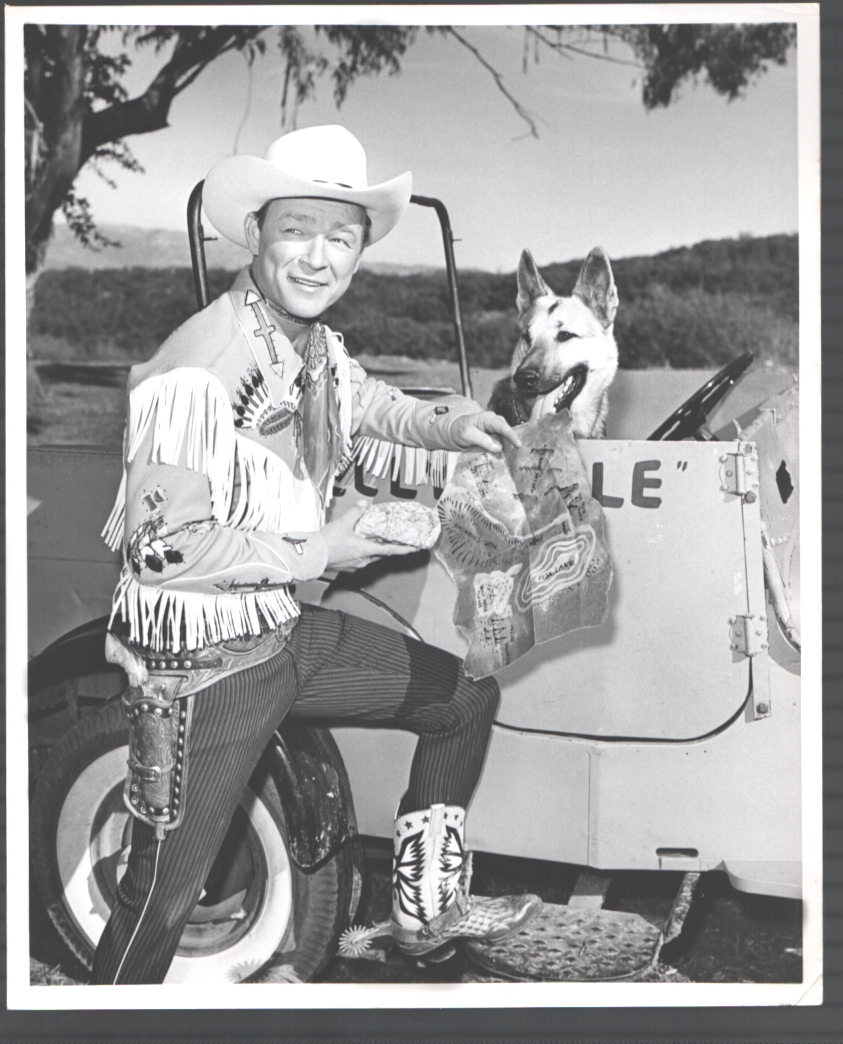 Roy Rogers-Dog-8 X 10-B&W-Still-Western: Photograph | DTA Collectibles
