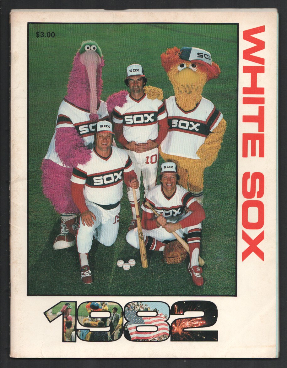 Chicago White Sox Baseball Team Yearbook-MLB