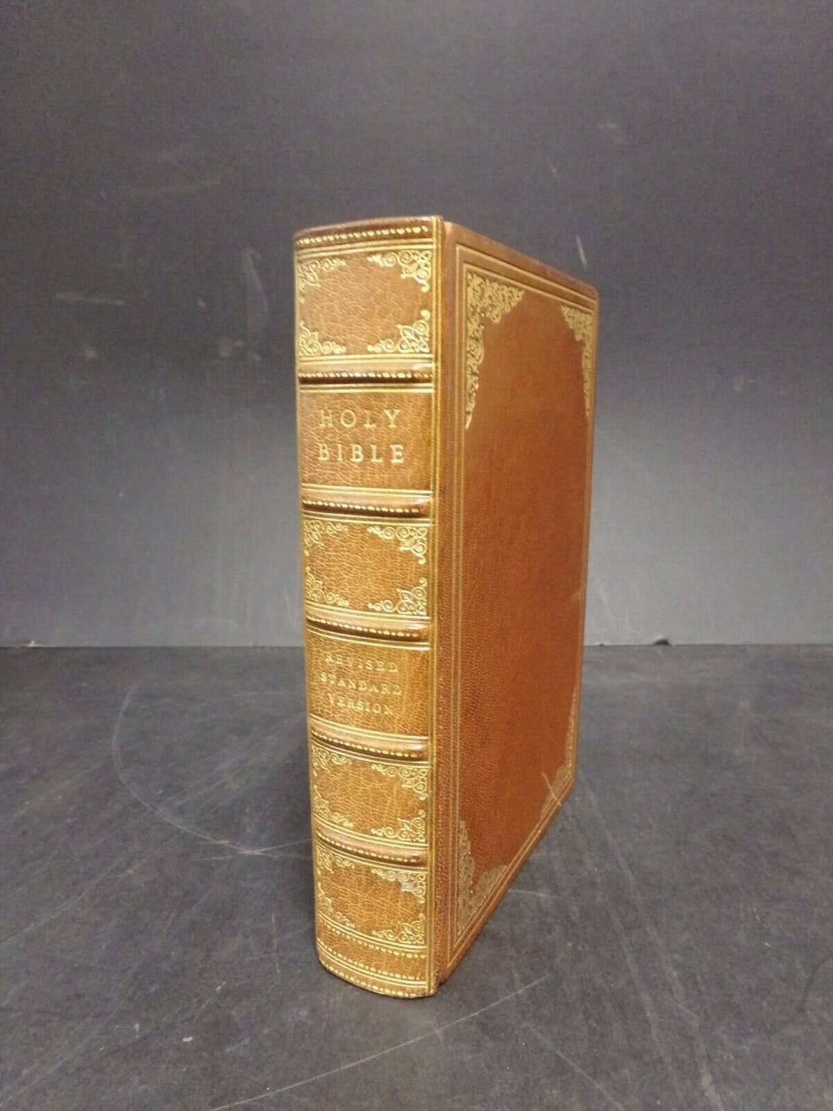 1952 Holy Bible Revised Standard Version 1st edition limited edition of first printing [Satisfaisant] [Couverture rigide]