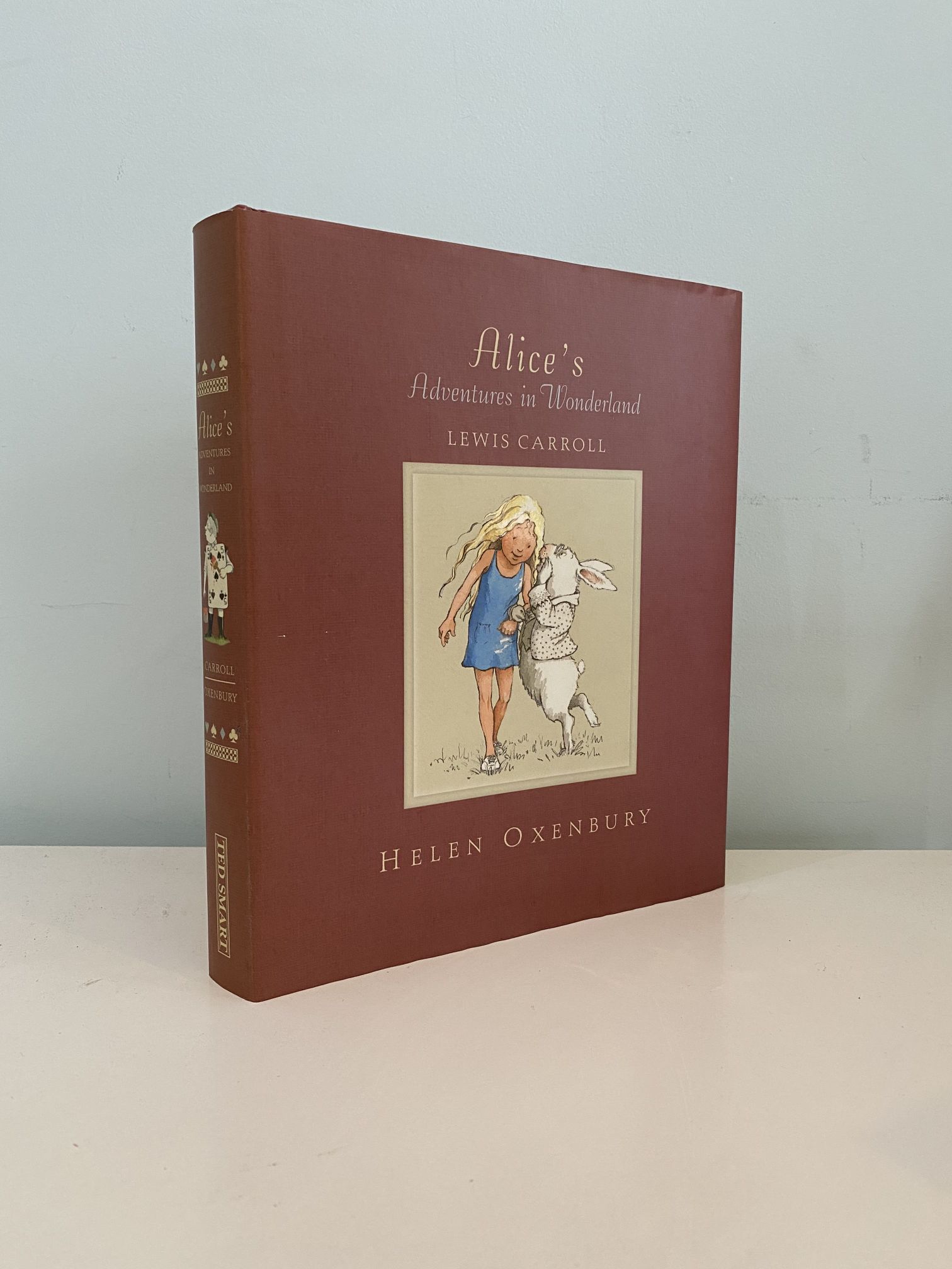Alice's Adventures in Wonderland Illustrated by Helen Oxenbury by