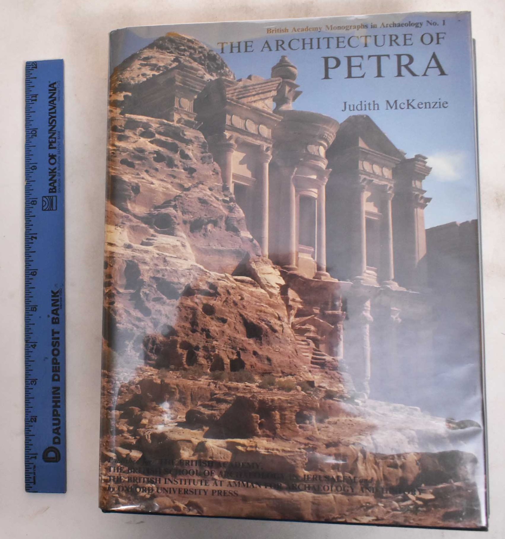 The Architecture of Petra - McKenzie, Judith