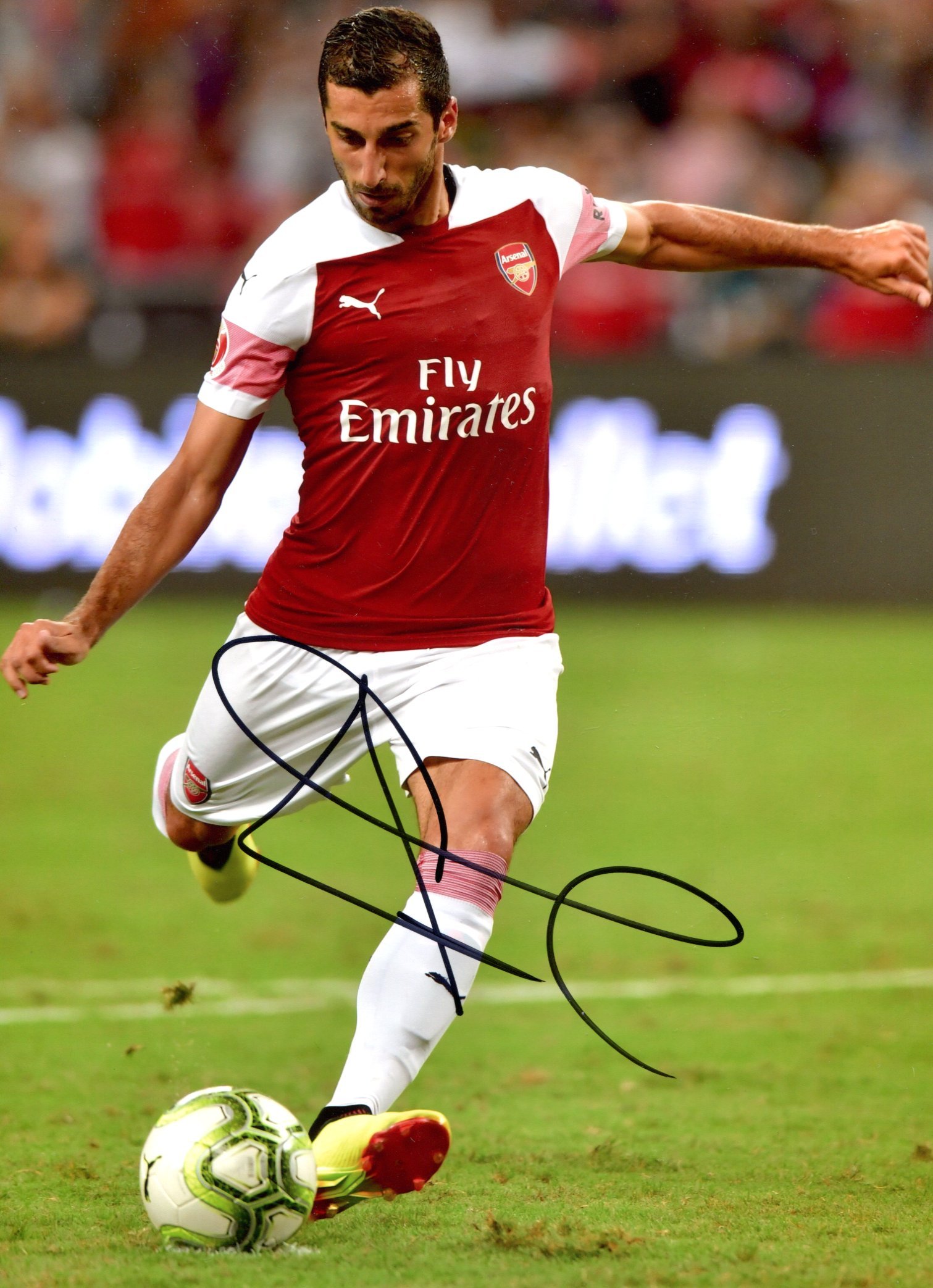 Henrikh Mkhitaryan display autografo Arsenal FC 