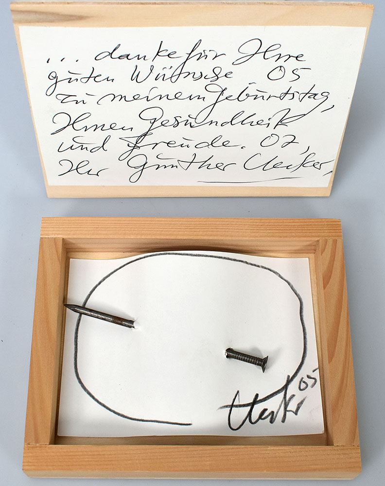 Nagelbild in Holzbox. 2005. [Mischtechnik Skulptur, Nagel, Bleistiftzeichnung / nail, pencil drawing]. Uecker, Günther [ ]