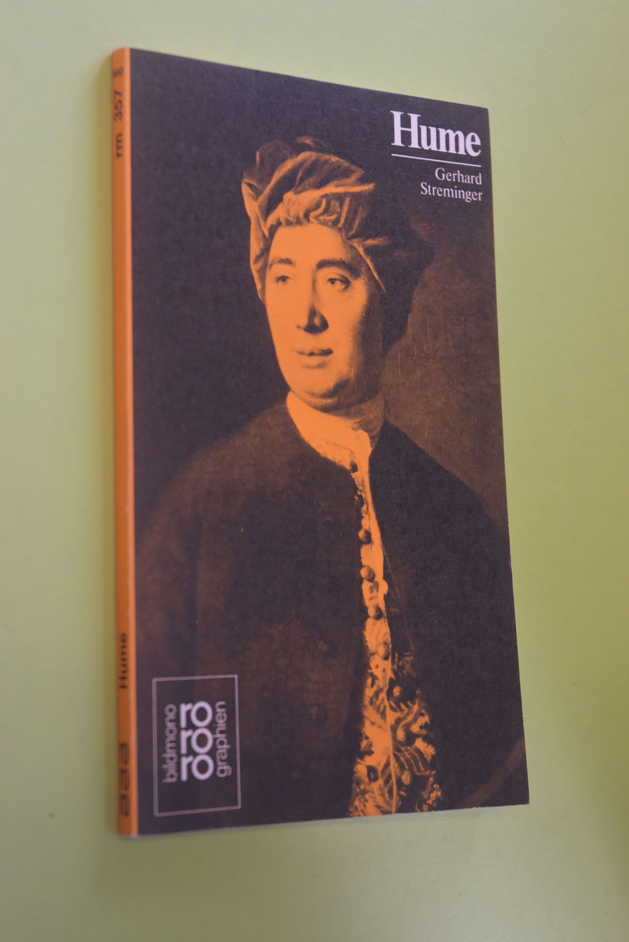 David Hume. mit Selbstzeugnissen u. Bilddokumenten dargest. von. [Den Anh. besorgte d. Autor] / Rowohlts Monographien; 357 - Streminger, Gerhard