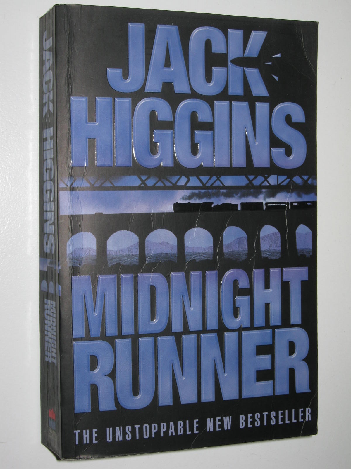 Midnight Runner - Sean Dillon Series #10 - Higgins, Jack